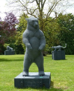 L'Ours, Les Lions et La Panthère » - sculpture de Aurélien Raynaud - crédit photo Yseult Carré             